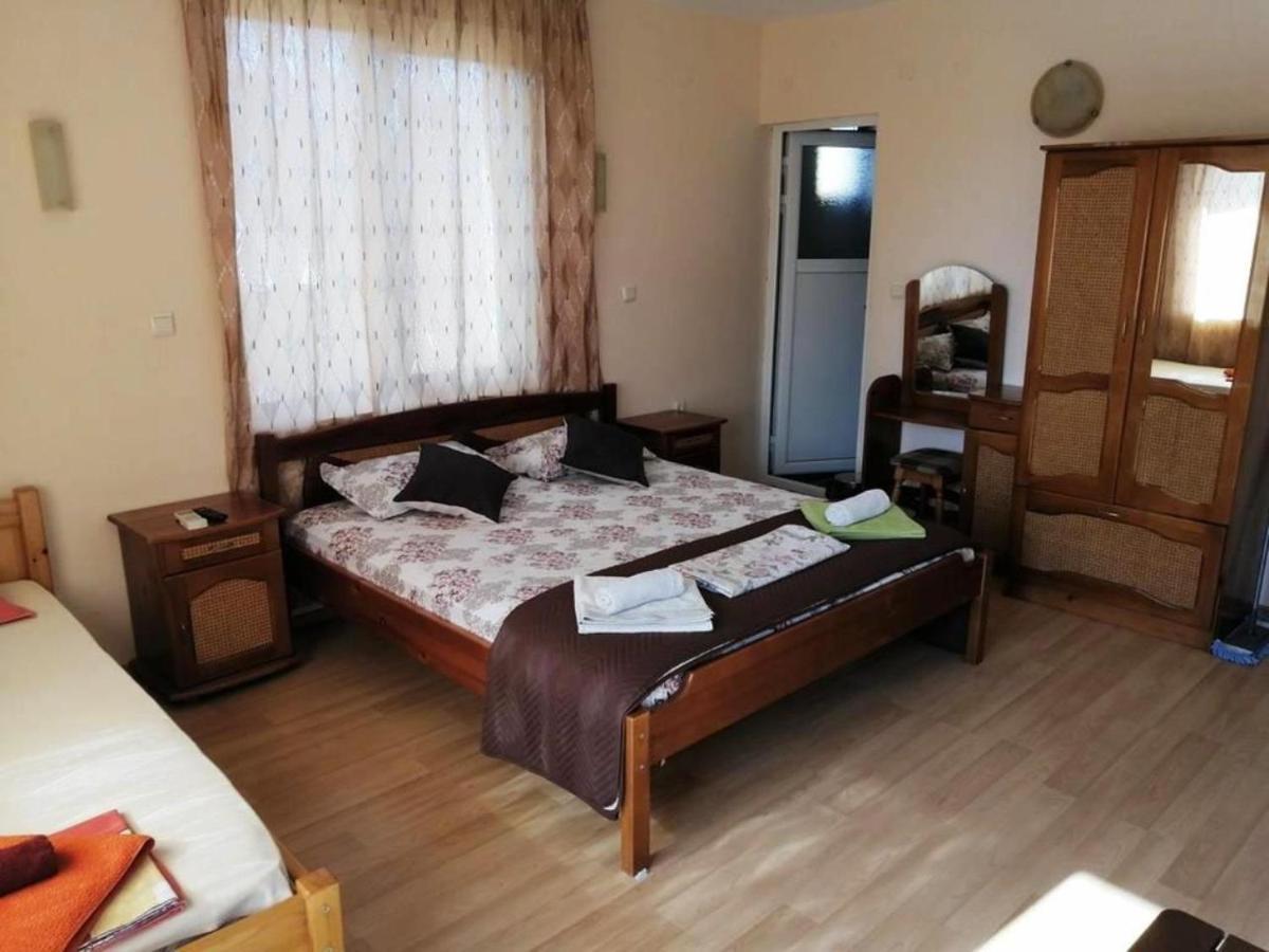 Guest House "Zora - Sarafovo" Burgas Ngoại thất bức ảnh