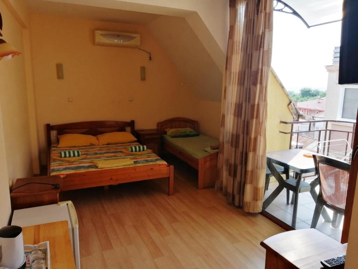 Guest House "Zora - Sarafovo" Burgas Ngoại thất bức ảnh