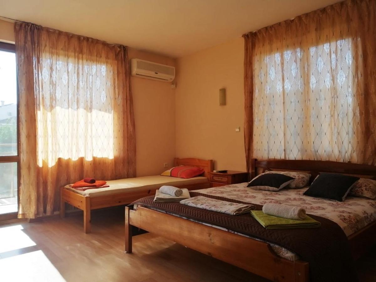 Guest House "Zora - Sarafovo" Burgas Ngoại thất bức ảnh