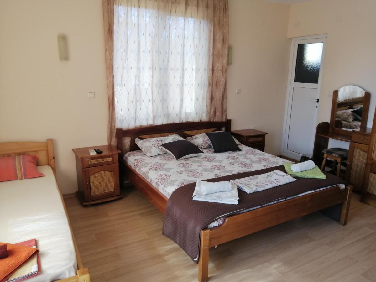 Guest House "Zora - Sarafovo" Burgas Ngoại thất bức ảnh