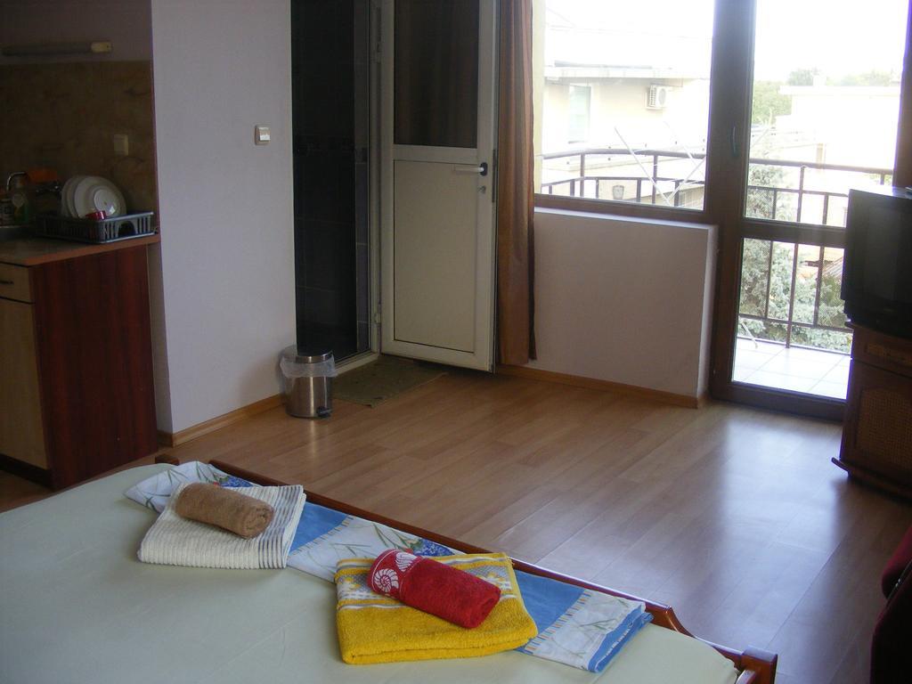 Guest House "Zora - Sarafovo" Burgas Ngoại thất bức ảnh