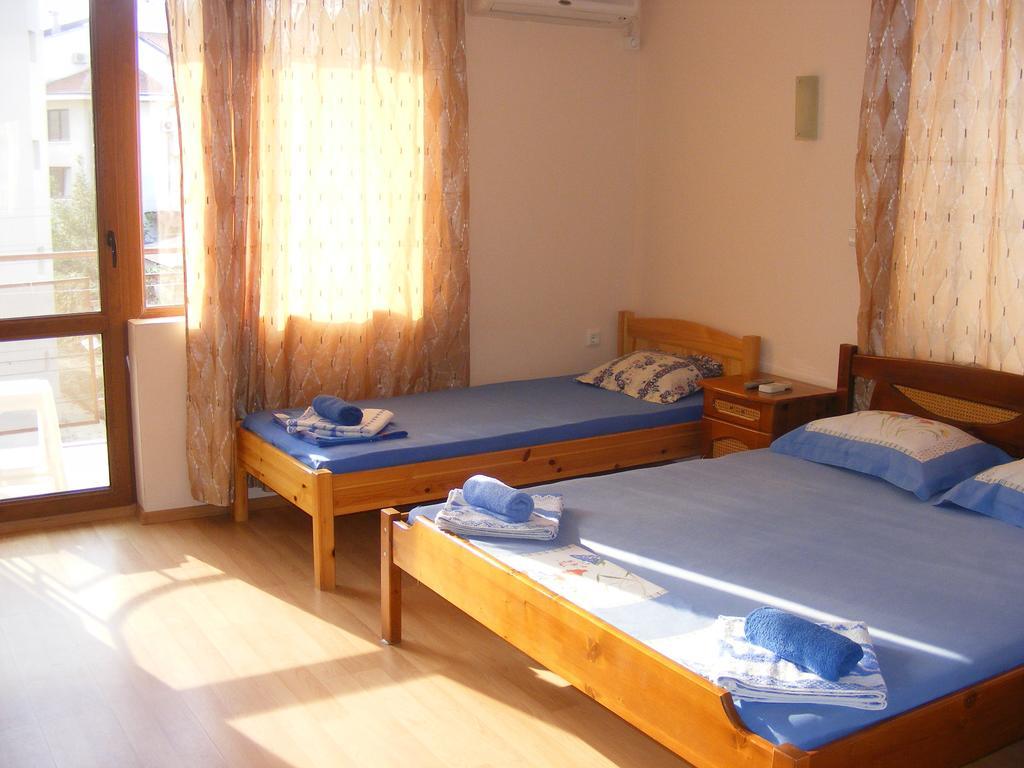 Guest House "Zora - Sarafovo" Burgas Ngoại thất bức ảnh