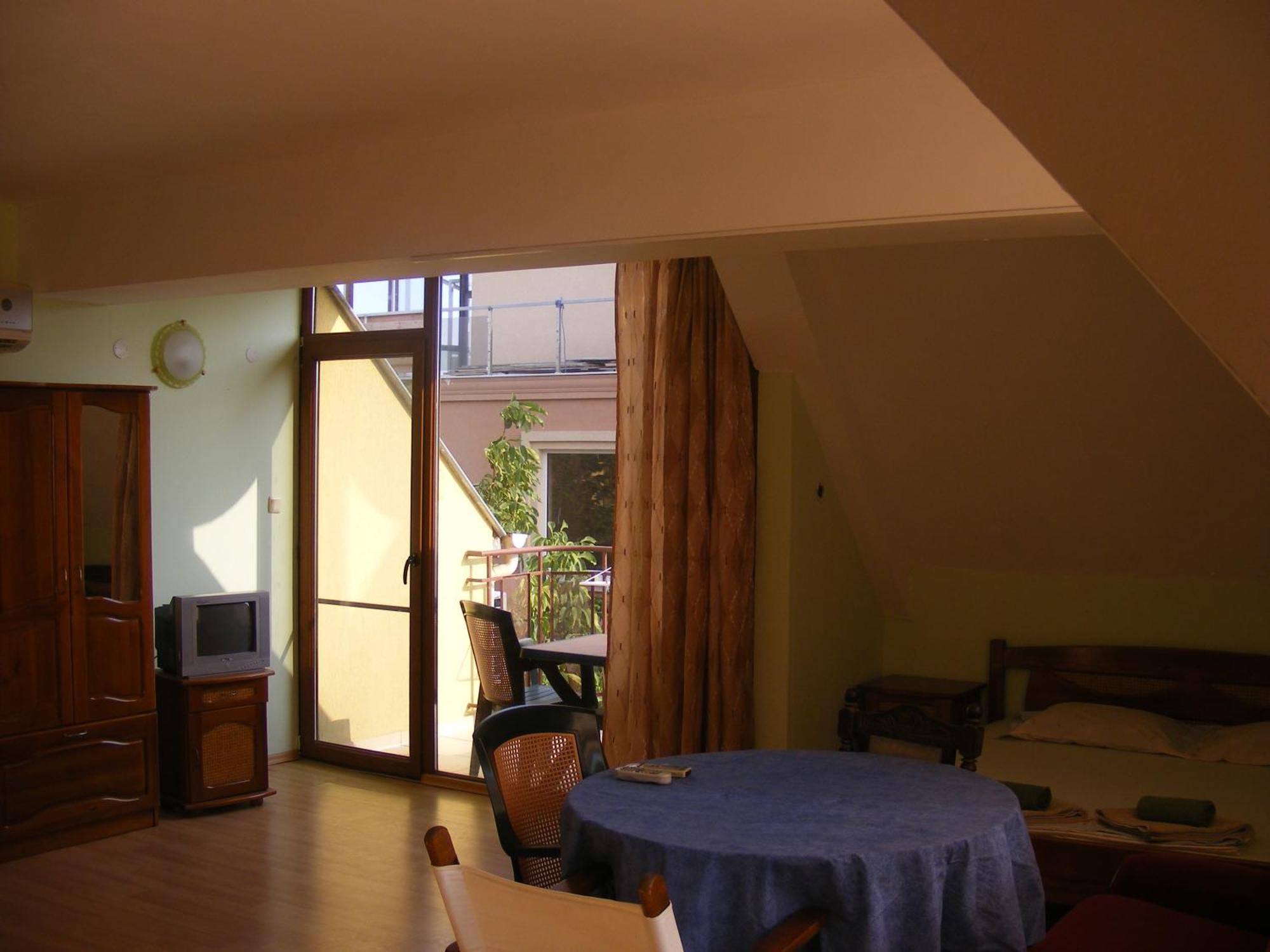 Guest House "Zora - Sarafovo" Burgas Ngoại thất bức ảnh