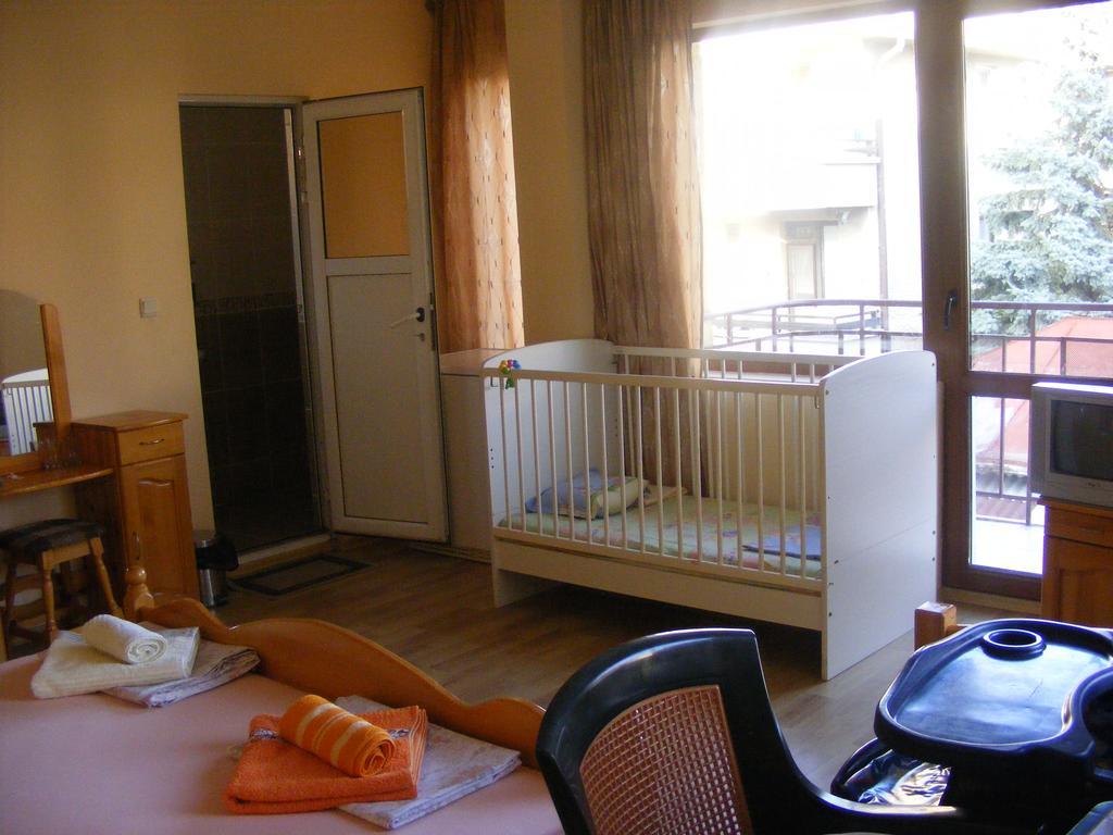 Guest House "Zora - Sarafovo" Burgas Ngoại thất bức ảnh