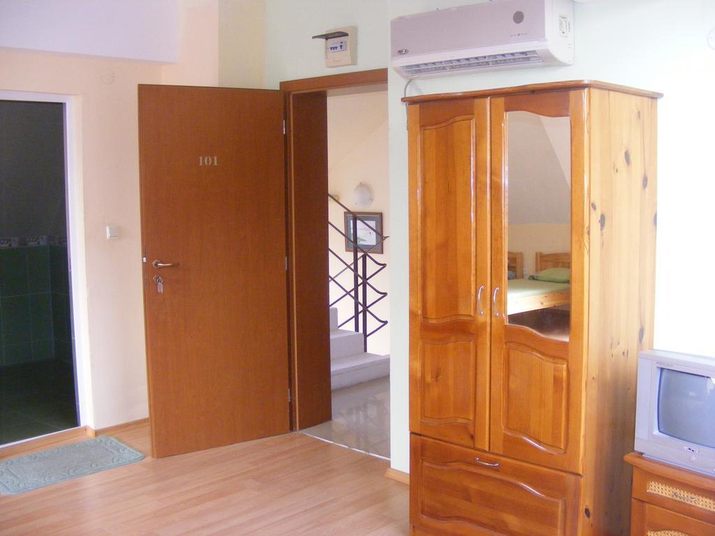 Guest House "Zora - Sarafovo" Burgas Ngoại thất bức ảnh